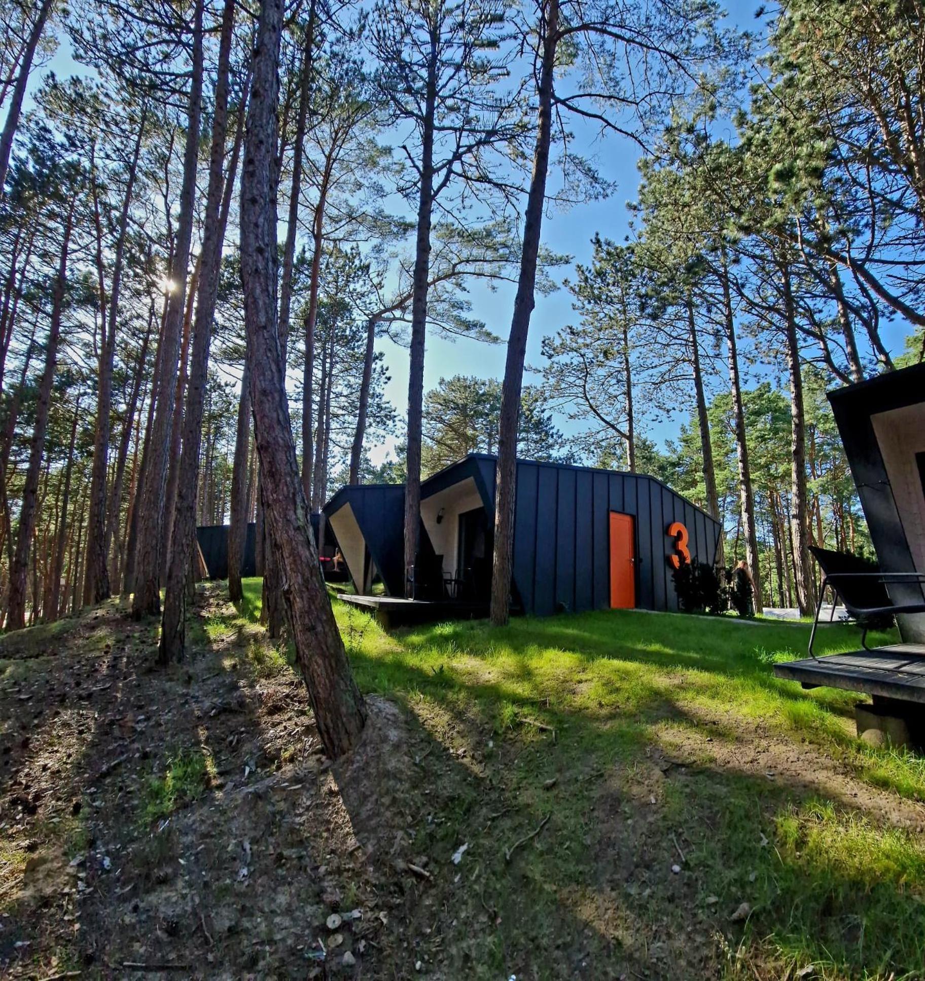 Fly House Lodge
